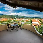 Guest House Holiday Guest house Ognyanovo (Blagoevgrad)