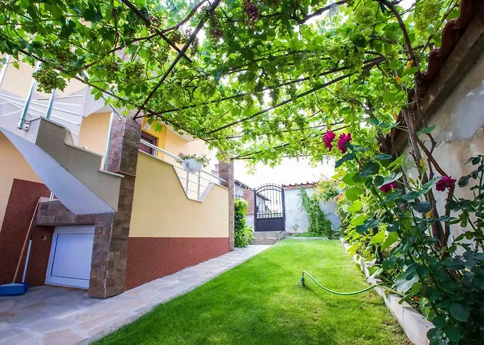 Guest house Guest House Holiday Ognyanovo (Blagoevgrad)